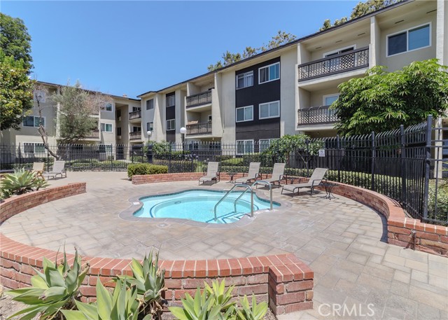 Detail Gallery Image 20 of 27 For 12200 Montecito Rd #D320,  Seal Beach,  CA 90740 - 1 Beds | 1 Baths