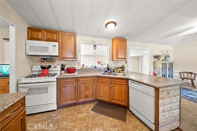 Detail Gallery Image 17 of 51 For 22135 Grove St, Wildomar,  CA 92595 - 4 Beds | 3 Baths