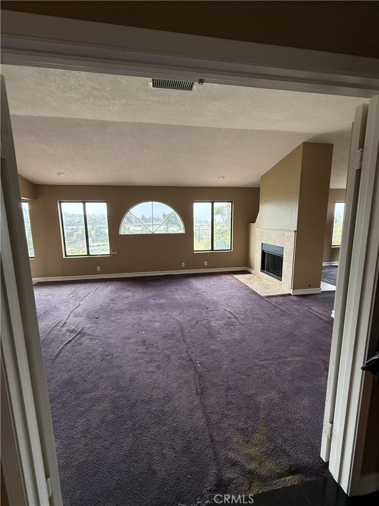 https://media.crmls.org/medias/62b6fcc5-e953-4274-9076-03759e00b111.jpg?preset=X-Large