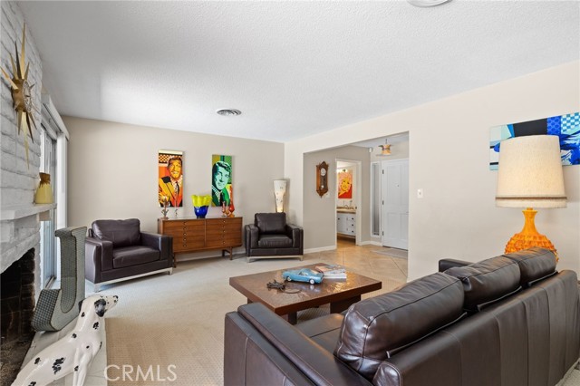 Detail Gallery Image 15 of 60 For 2924 Elm St, Bakersfield,  CA 93301 - 4 Beds | 2 Baths