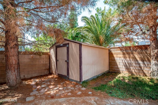 Detail Gallery Image 28 of 28 For 43341 Elizabeth Ln, Lancaster,  CA 93535 - 4 Beds | 2/1 Baths