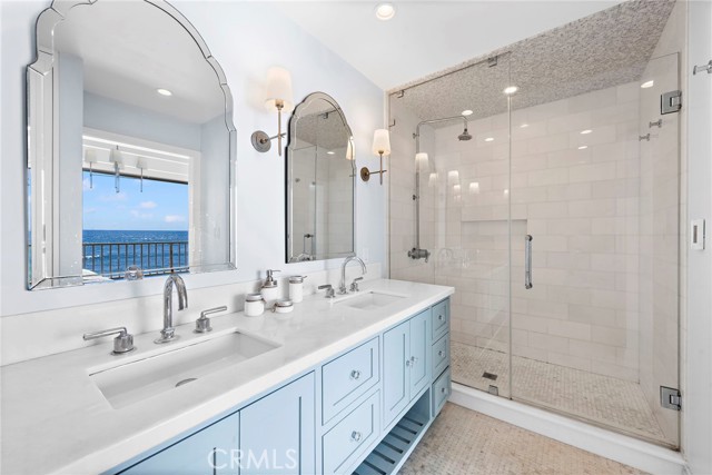 Detail Gallery Image 34 of 67 For 11770 Pacific Coast #N,  Malibu,  CA 90265 - 3 Beds | 3/1 Baths