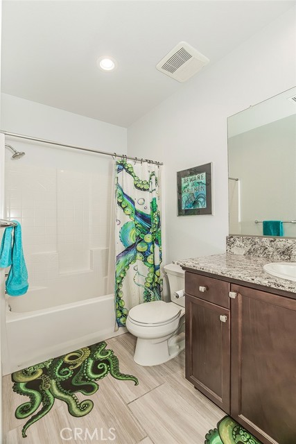 Image 27 of 75 For 877 Treasure Hills