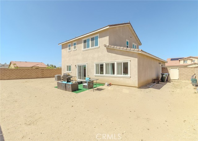 Detail Gallery Image 19 of 21 For 15451 San Francisco Ln, Victorville,  CA 92394 - 4 Beds | 3/1 Baths