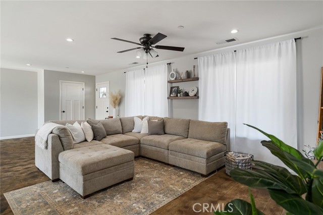 Detail Gallery Image 13 of 31 For 5223 Squire Ln, Paradise,  CA 95969 - 2 Beds | 2 Baths
