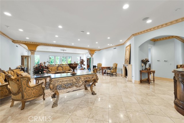 22349 Dolorosa Street, Woodland Hills CA: https://media.crmls.org/medias/62b88214-2af1-49c4-b1a3-5bb96b5cbeed.jpg