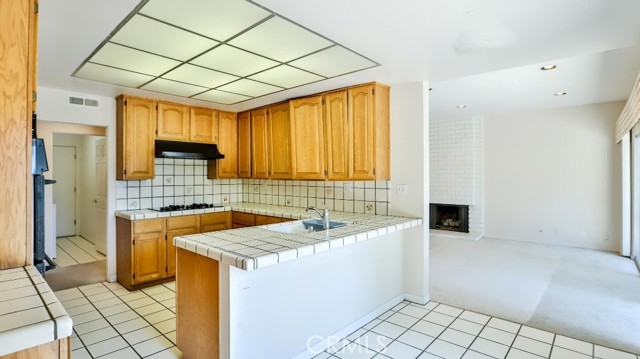 Detail Gallery Image 14 of 29 For 5714 Alder Ridge Dr, La Canada Flintridge,  CA 91011 - 4 Beds | 3 Baths