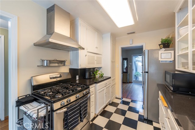 Detail Gallery Image 17 of 52 For 15619 Gerkin Avenue, Lawndale,  CA 90260 - 3 Beds | 2 Baths