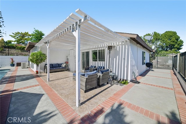 Detail Gallery Image 31 of 52 For 11461 Amigo Ave, Porter Ranch,  CA 91326 - 3 Beds | 2 Baths