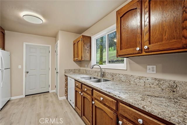 Detail Gallery Image 5 of 37 For 19474 Donkey Hill, Hidden Valley Lake,  CA 95467 - 3 Beds | 2 Baths