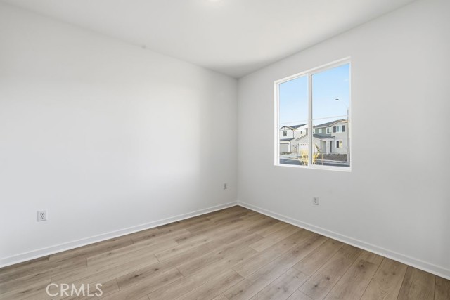 Detail Gallery Image 6 of 28 For 33202 Damask Ln, French Valley,  CA 92596 - 3 Beds | 2/1 Baths