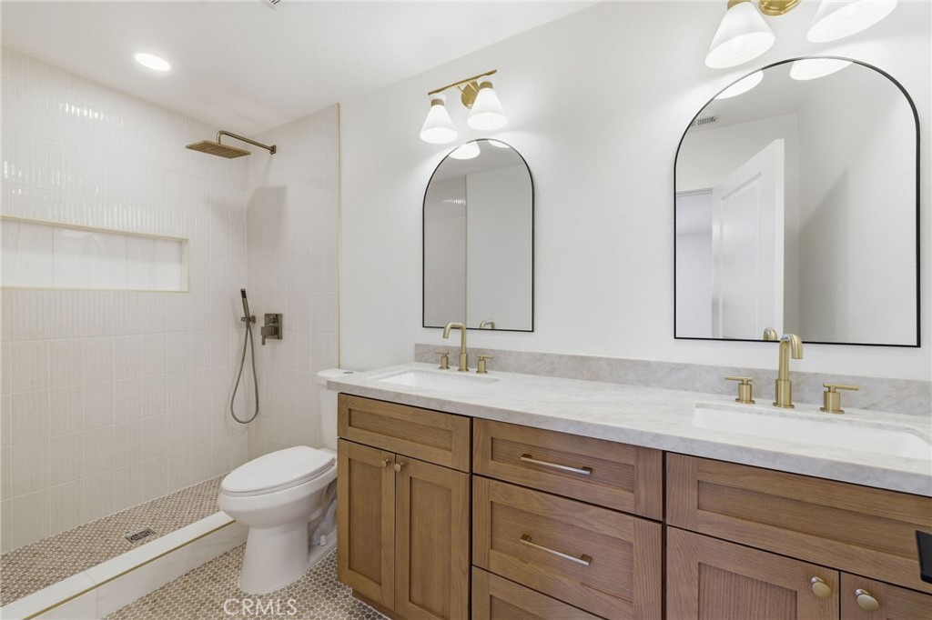 MLS #OC26076476 image #24