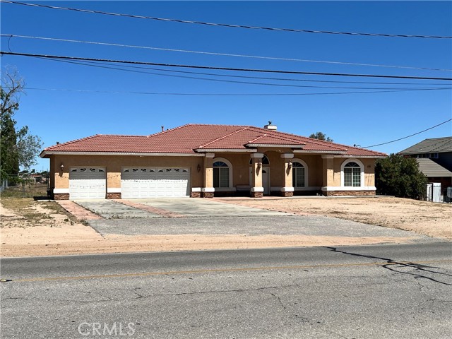 Detail Gallery Image 1 of 2 For 17322 Danbury Ave, Hesperia,  CA 92345 - 4 Beds | 3 Baths