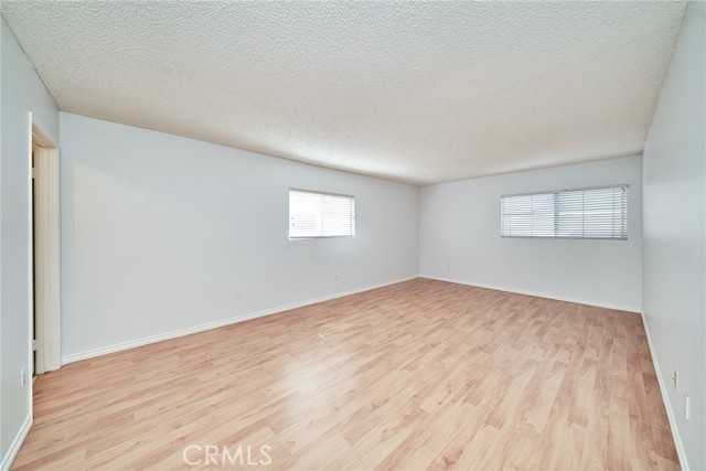Detail Gallery Image 9 of 30 For 200 S Reno St #210,  Los Angeles,  CA 90057 - 2 Beds | 2 Baths