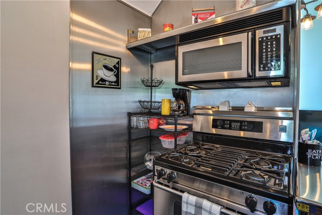 Detail Gallery Image 11 of 46 For 520 N Vine Rear Ave, Ontario,  CA 91761 - 1 Beds | 1 Baths