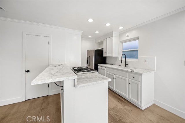 Detail Gallery Image 6 of 30 For 435 Dahlia Ave #2,  Corona Del Mar,  CA 92625 - 3 Beds | 3 Baths