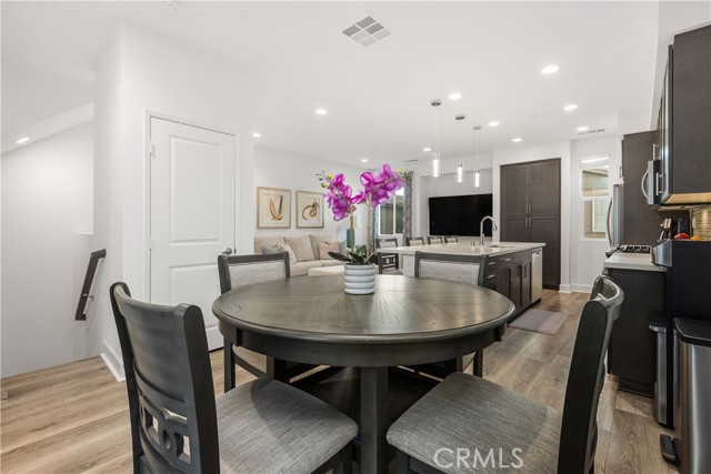 Detail Gallery Image 10 of 41 For 1191 via Lucero, Oceanside,  CA 92056 - 3 Beds | 2/2 Baths