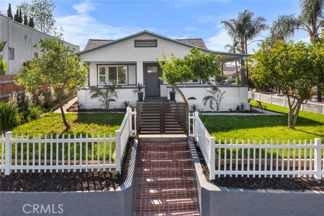 201 S Melrose Street, Placentia CA: https://media.crmls.org/medias/62bcefbb-6485-4c3d-908b-33d1221f88b7.jpg