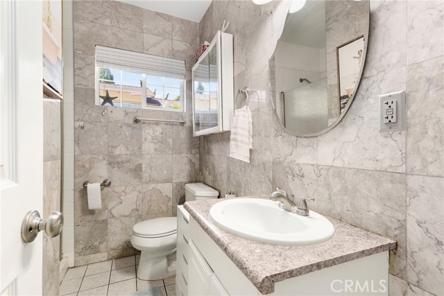Detail Gallery Image 31 of 62 For 707 N Prospect Ave, Redondo Beach,  CA 90277 - 5 Beds | 4/1 Baths
