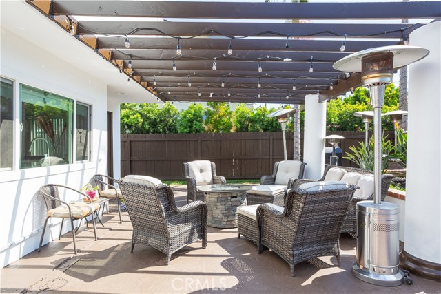 Detail Gallery Image 22 of 25 For 16871 Saybrook Ln, Huntington Beach,  CA 92649 - 3 Beds | 2/1 Baths