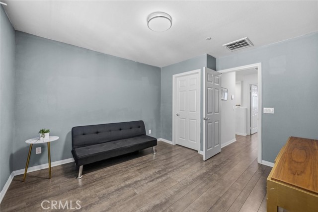 Detail Gallery Image 37 of 47 For 7214 N Chestnut, Van Nuys,  CA 91405 - 2 Beds | 3 Baths