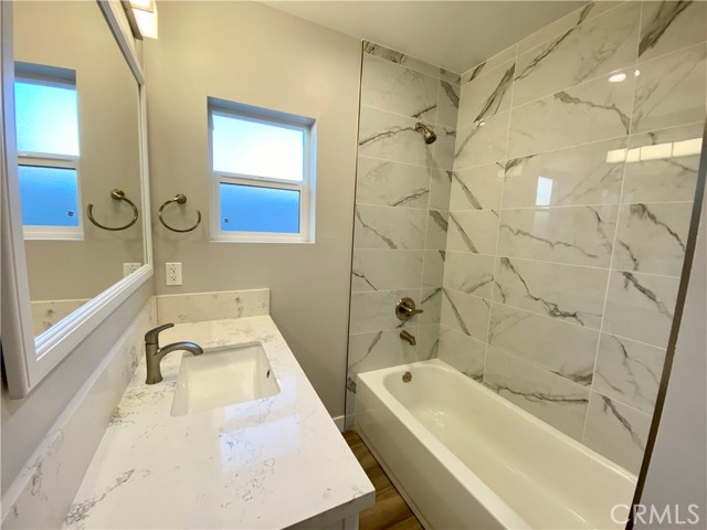 Detail Gallery Image 12 of 21 For 958 Chevron Ct, Pasadena,  CA 91103 - 2 Beds | 2 Baths