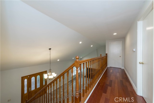 4925 Rockvalley Road, Rancho Palos Verdes CA: https://media.crmls.org/medias/62be342a-27cf-4dae-b67b-7dfa453f7341.jpg