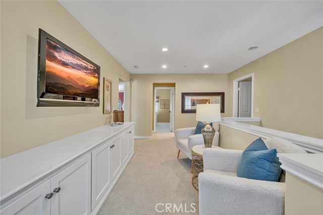 63 Splendor, Irvine CA: https://media.crmls.org/medias/62be7ba5-f0cf-4364-8830-0ae7aa86a24a.jpg