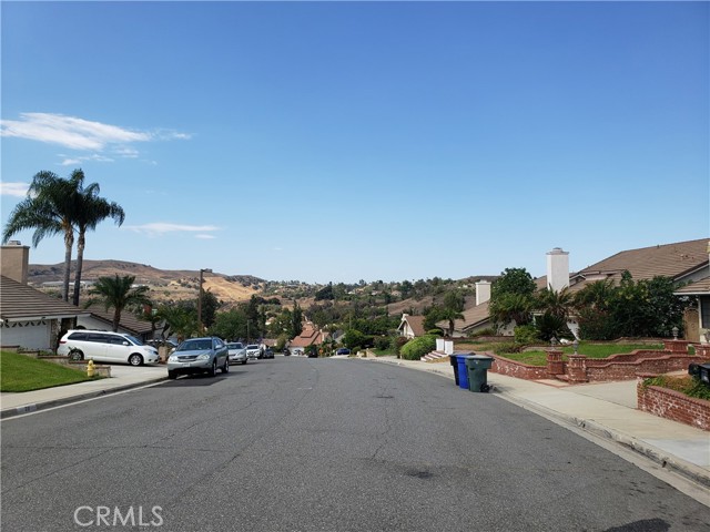 Image 2 for 27 Mill Valley Rd, Pomona, CA 91766