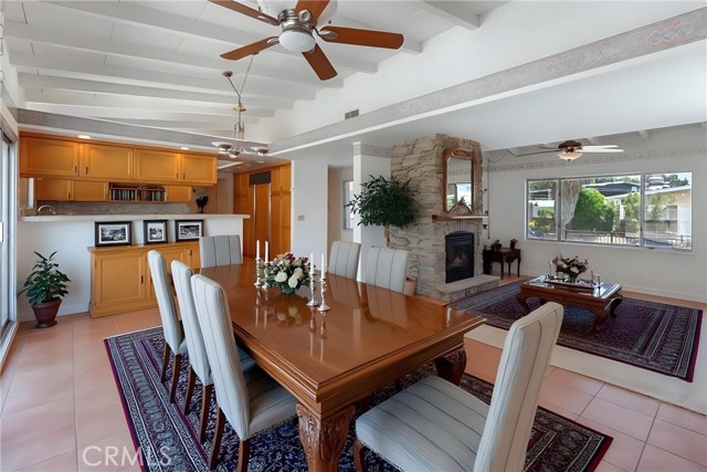 3029 Trudi Lane, Burbank CA: https://media.crmls.org/medias/62bf1552-3c15-44c3-8e3b-20954c82a50f.jpg