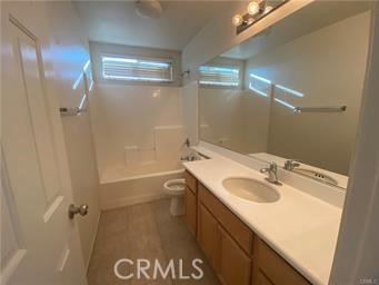 Detail Gallery Image 6 of 20 For 12539 Sunglow Ln, Victorville,  CA 92392 - 5 Beds | 3 Baths