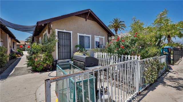 120 W Heald Avenue, Lake Elsinore CA: https://media.crmls.org/medias/62bfc1db-1afe-4dbf-a125-6158f0027681.jpg