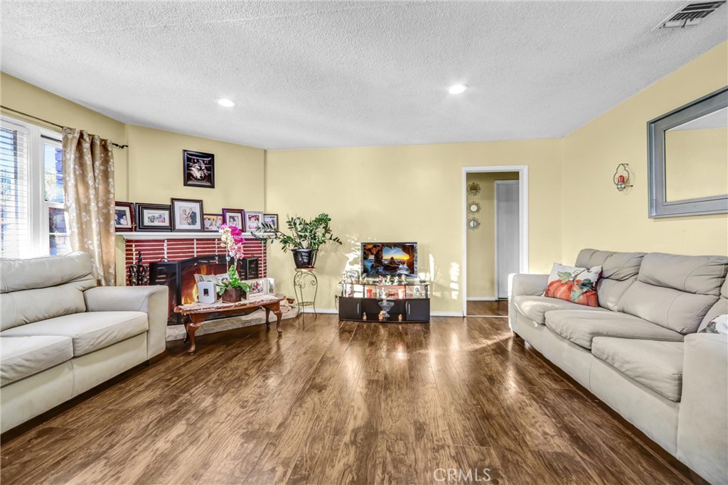 MLS #DW25267641 image #10