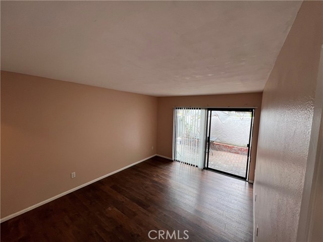 Detail Gallery Image 6 of 11 For 408 N via Roma, Anaheim,  CA 92806 - 2 Beds | 1/1 Baths