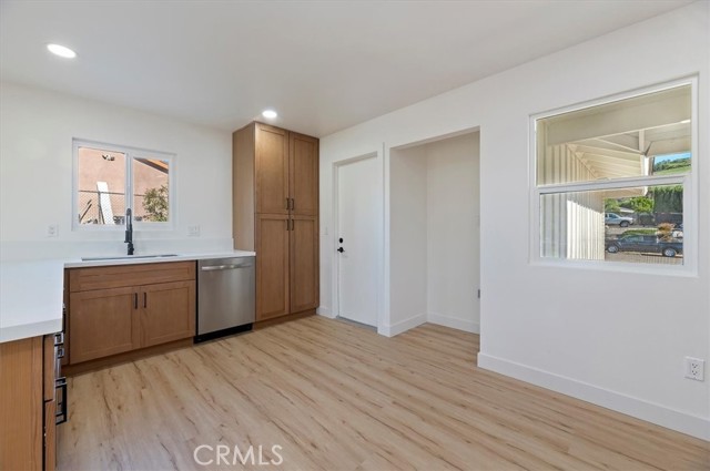 Detail Gallery Image 19 of 37 For 7695 Lakeside Dr, Jurupa Valley,  CA 92509 - 3 Beds | 2 Baths