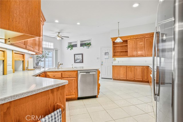 1034 Isabella Avenue, Coronado CA: https://media.crmls.org/medias/62c08a45-9722-4eec-a951-36401f82fbbb.jpg