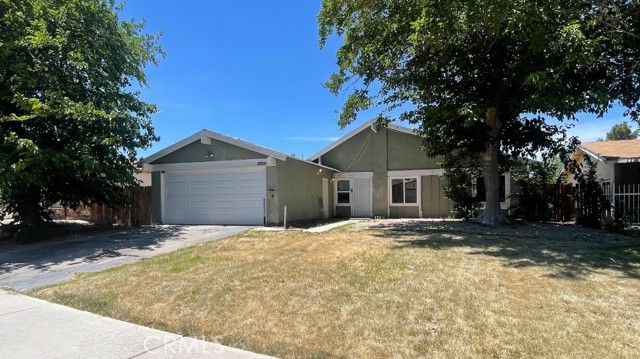Detail Gallery Image 1 of 8 For 42809 Alexo Dr, Lancaster,  CA 93536 - 4 Beds | 2 Baths