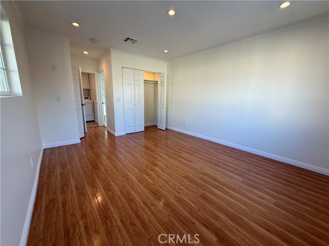 MLS #SR25265428 image #8