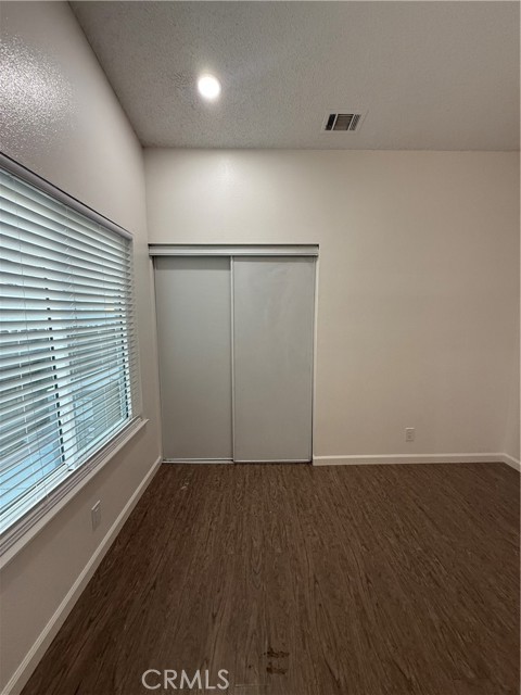 14164 Poplar Street, Hesperia CA: https://media.crmls.org/medias/62c3240c-0eb3-4912-a9ec-a13ab3b17c35.jpg