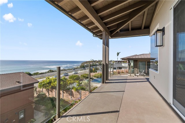 Detail Gallery Image 3 of 13 For 1371 San Elijo, Cardiff By The Sea,  CA 92007 - 4 Beds | 3 Baths