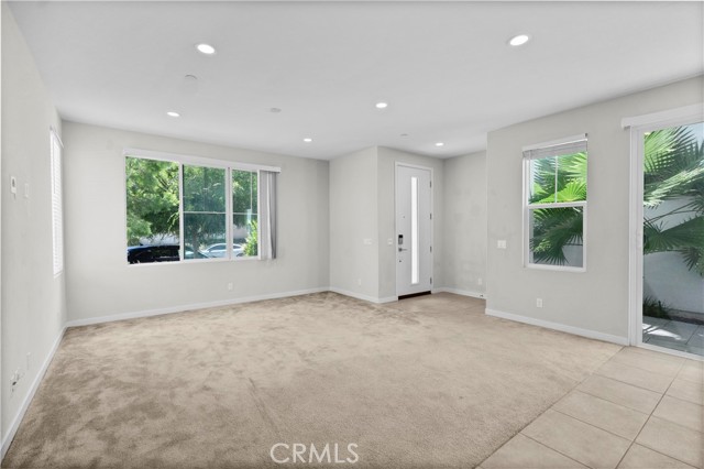 163 Stage, Irvine CA: https://media.crmls.org/medias/62c348bb-b954-4048-9c1b-6992f18e92a5.jpg