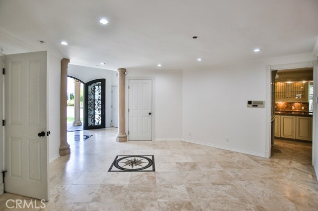 16802 Kamalii Drive, Huntington Beach CA: https://media.crmls.org/medias/62c40756-a7db-479d-9294-34d049e0189a.jpg