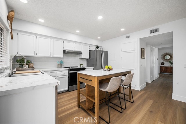 Detail Gallery Image 26 of 73 For 4236 Larwin, Cypress,  CA 90630 - 4 Beds | 2/1 Baths