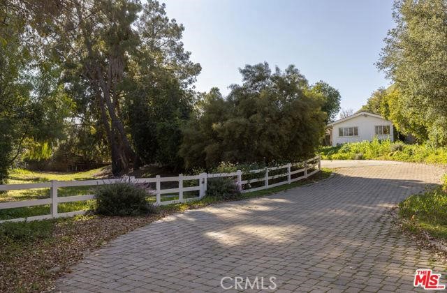 Front Image Thumbnail for CRSR26056002