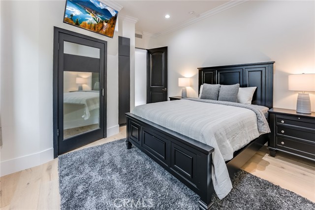 23123 Oxnard Street, Woodland Hills CA: https://media.crmls.org/medias/62c52feb-05a5-4fb7-b9de-a2ad4f8d8483.jpg