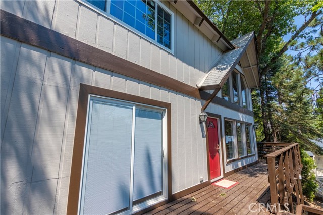 Detail Gallery Image 14 of 29 For 260 S Fairway Dr, Twin Peaks,  CA 92391 - 4 Beds | 3 Baths