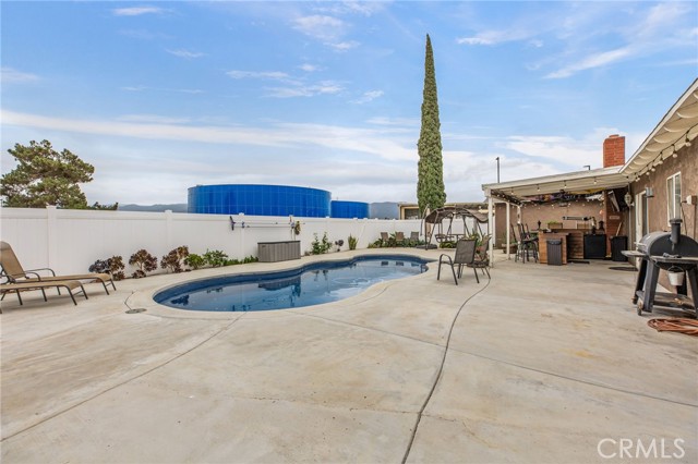 Detail Gallery Image 38 of 74 For 3998 Bluff, Norco,  CA 92860 - 4 Beds | 2/1 Baths