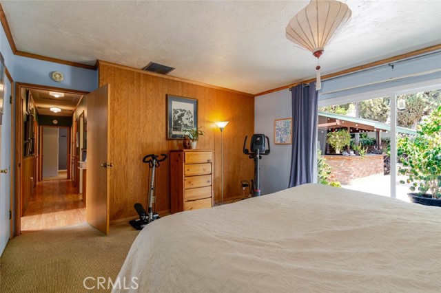 11594 Morrison Street, North Hollywood CA: https://media.crmls.org/medias/62c603cb-adb6-478a-8dff-5642e30a8127.jpg