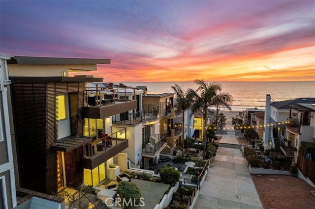 228 31st Street, Manhattan Beach, California 90266, 4 Bedrooms Bedrooms, ,3 BathroomsBathrooms,Residential,Sold,31st,SB23027297