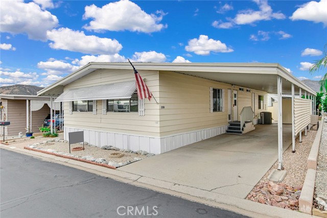35218 Fir Avenue, Yucaipa CA: https://media.crmls.org/medias/62c82959-fc5c-46b3-a5bb-bb4f741dd01f.jpg